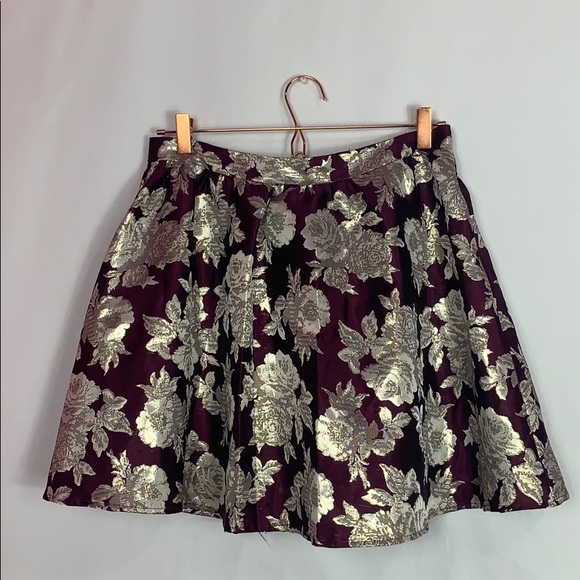 As U Wish Dresses & Skirts - As U Wish burgundy w/ metallic roses lined skirt